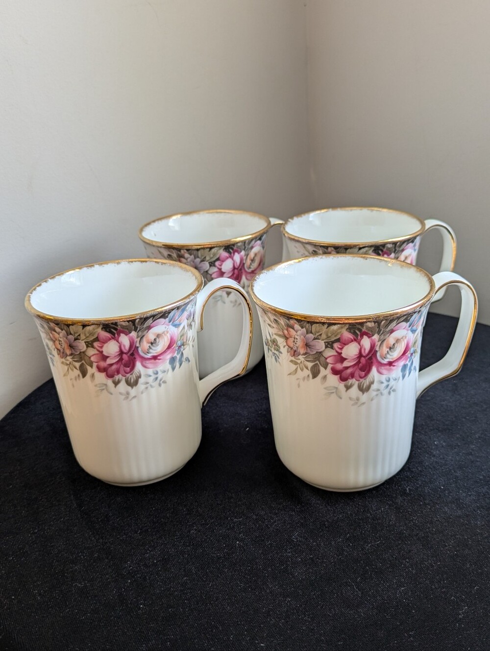 Vintage Royal Albert Autumn Roses 1981 Floral Mugs Set Of 4